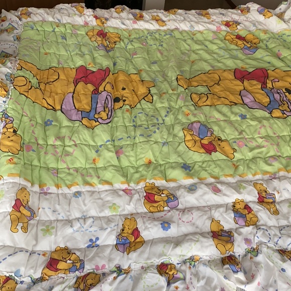 Bedding - Picture 2 of 3